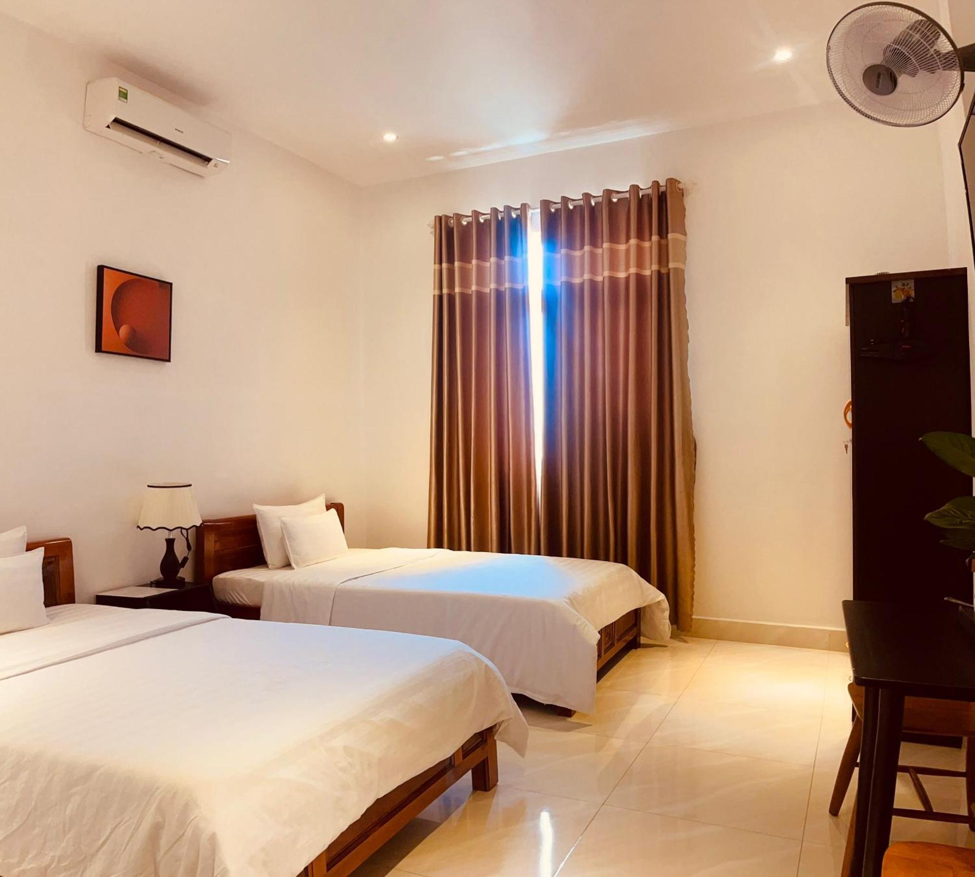Hotel Khach San Romo à Quảng Ngãi Extérieur photo