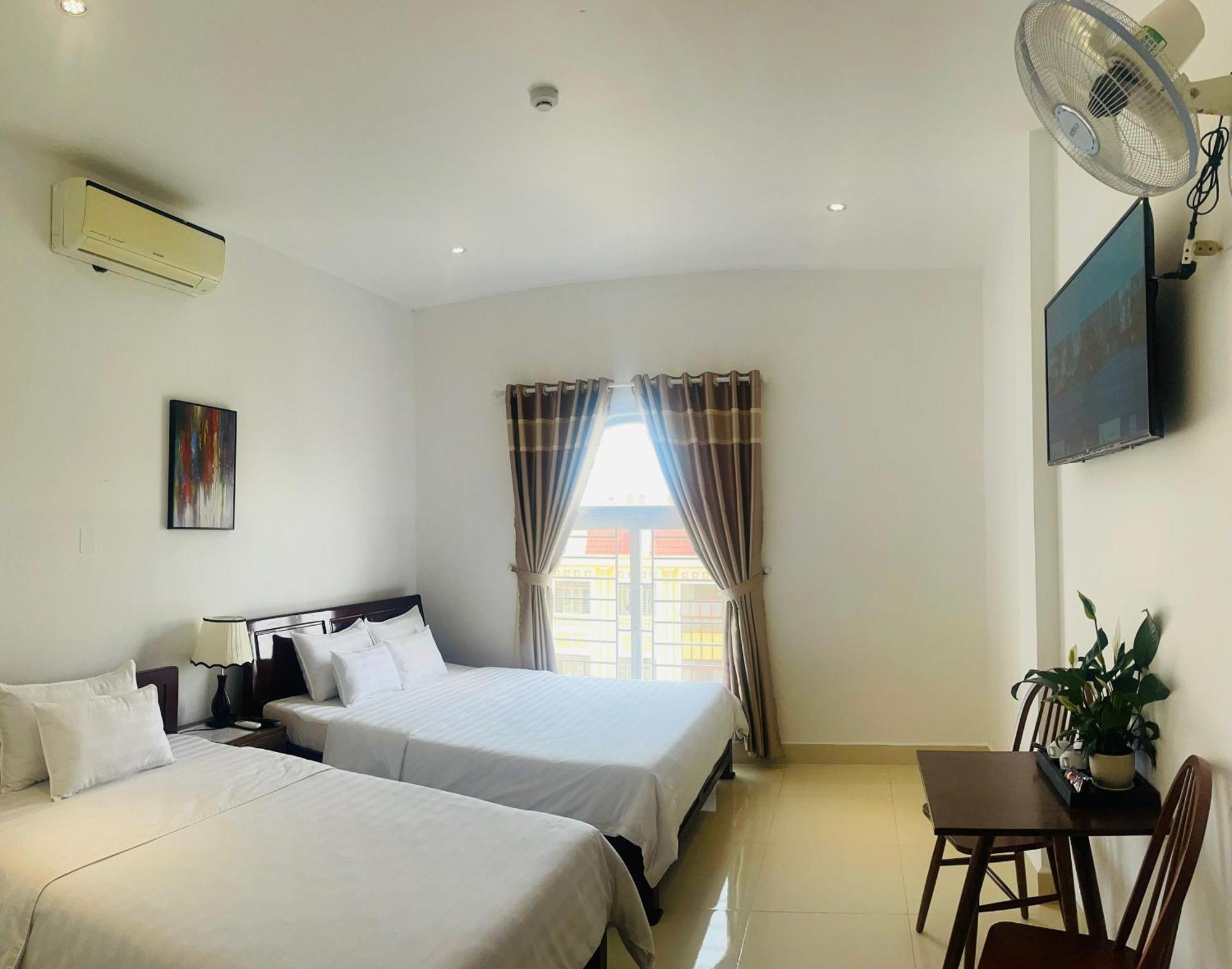 Hotel Khach San Romo à Quảng Ngãi Extérieur photo