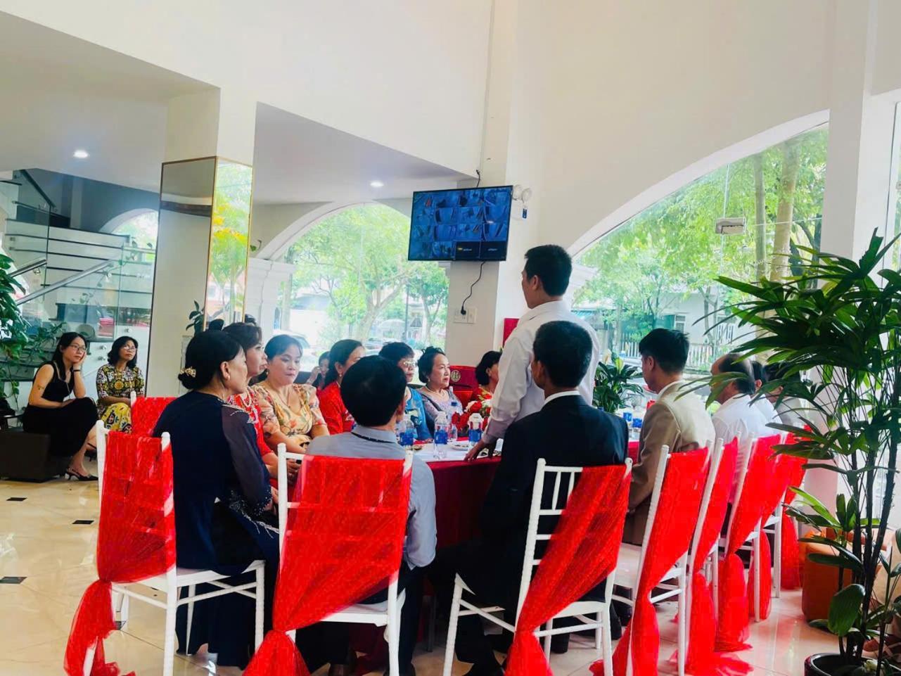 Hotel Khach San Romo à Quảng Ngãi Extérieur photo