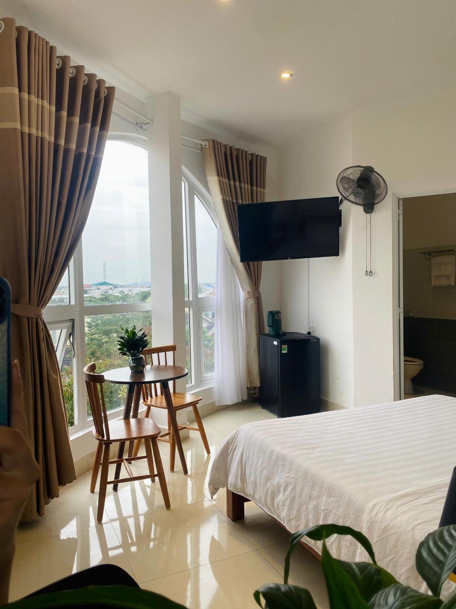Hotel Khach San Romo à Quảng Ngãi Extérieur photo
