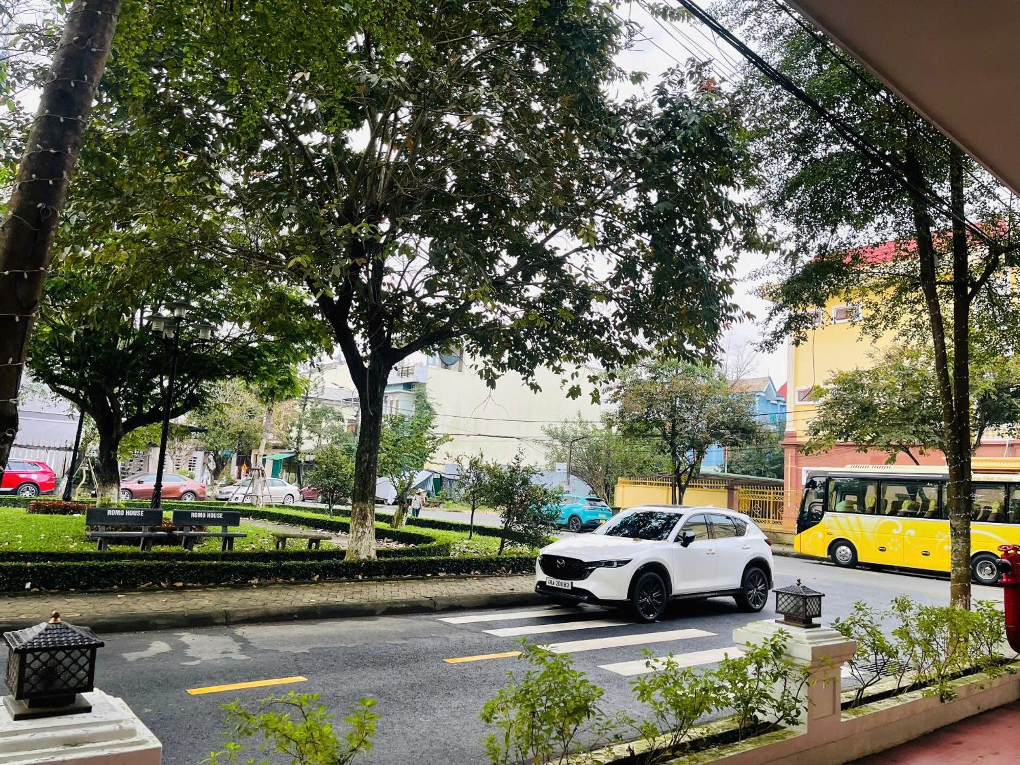Hotel Khach San Romo à Quảng Ngãi Extérieur photo