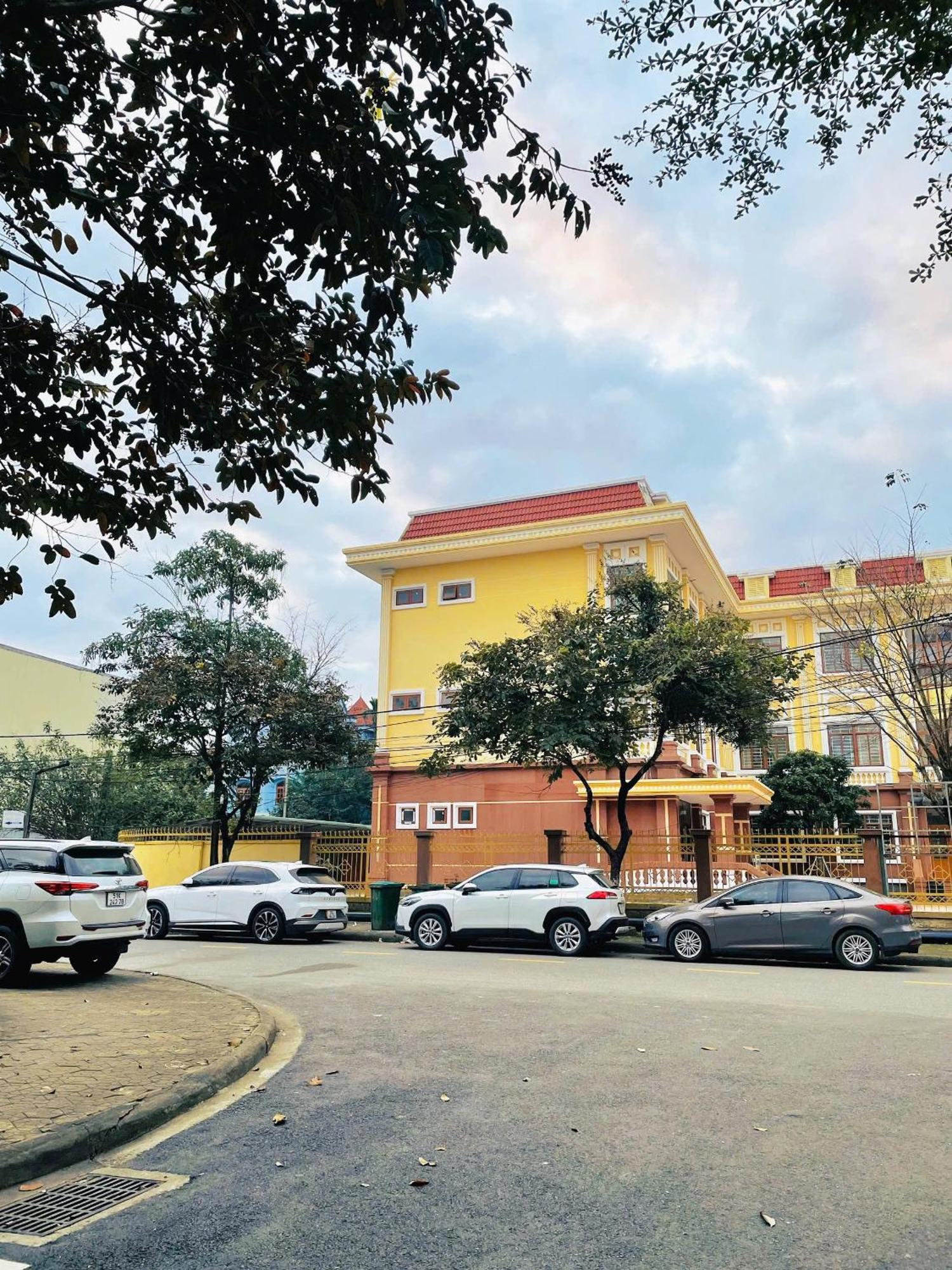 Hotel Khach San Romo à Quảng Ngãi Extérieur photo
