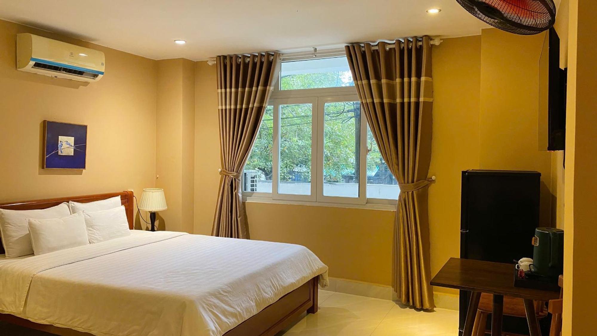 Hotel Khach San Romo à Quảng Ngãi Extérieur photo