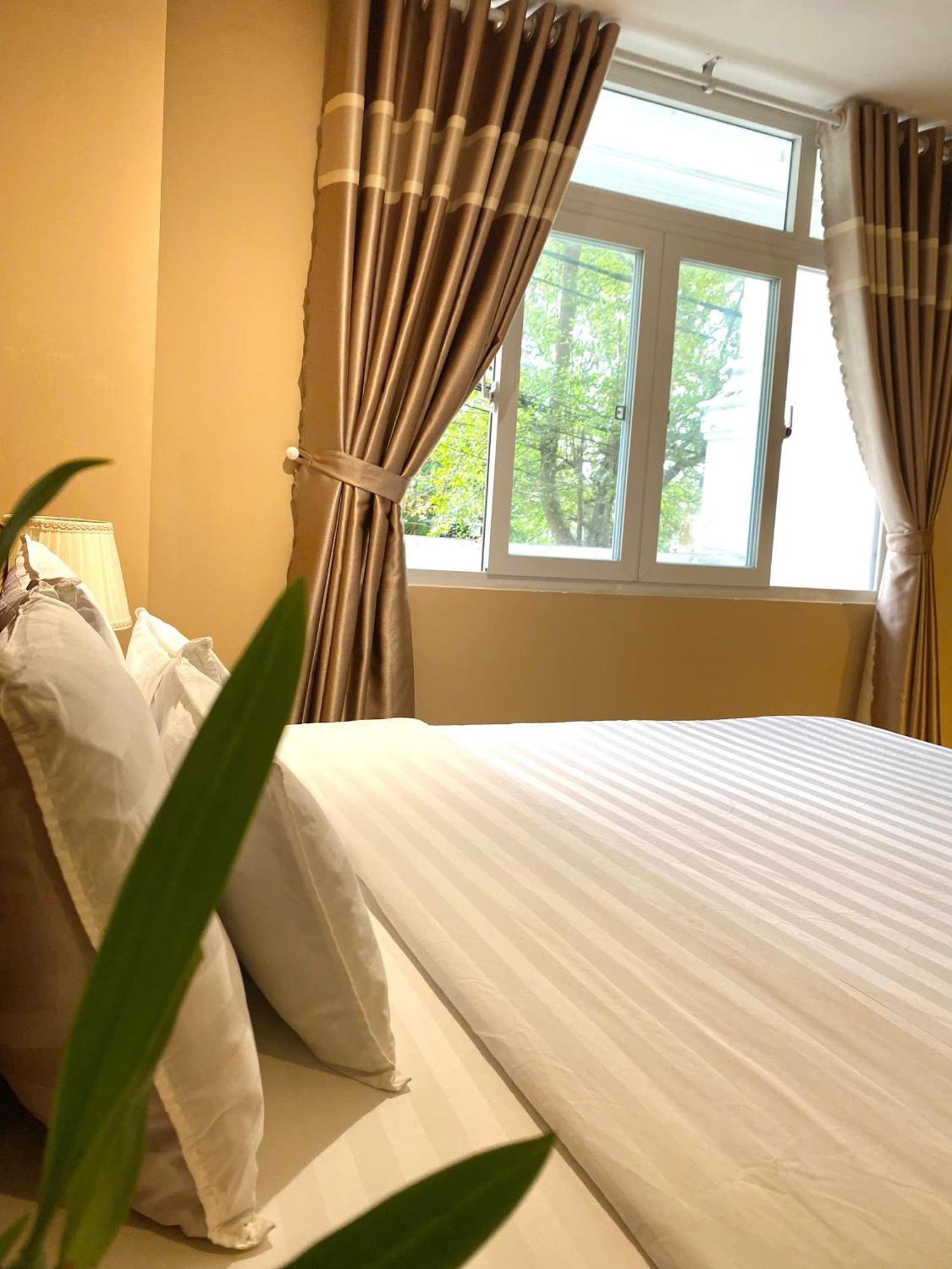 Hotel Khach San Romo à Quảng Ngãi Extérieur photo